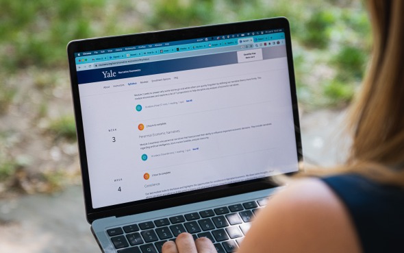 laptop with yale online courses